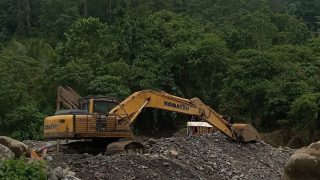 KPH Dolago-Tanggunung benarkan ekskavator sitaan beroperasi kembali di Peti Tombi